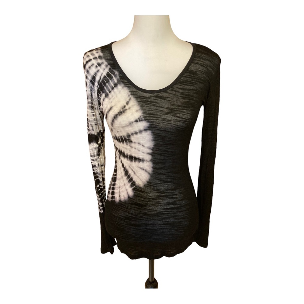 Erge Designs black and white tie-dye long sleeve bodycon top. Size S. PTP 14”